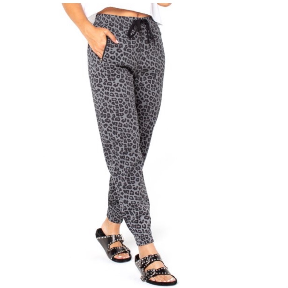 Celebrity Pink Junior's Curvy High Rise Jogger SMALL (3-5) Brand New W/Tags - Picture 4 of 6